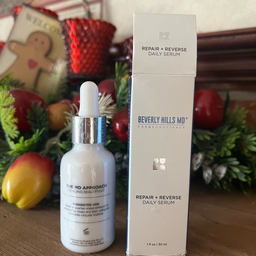 Beverly Hills MD Repair + Reverse Daily Serum - Picture 3 of 5